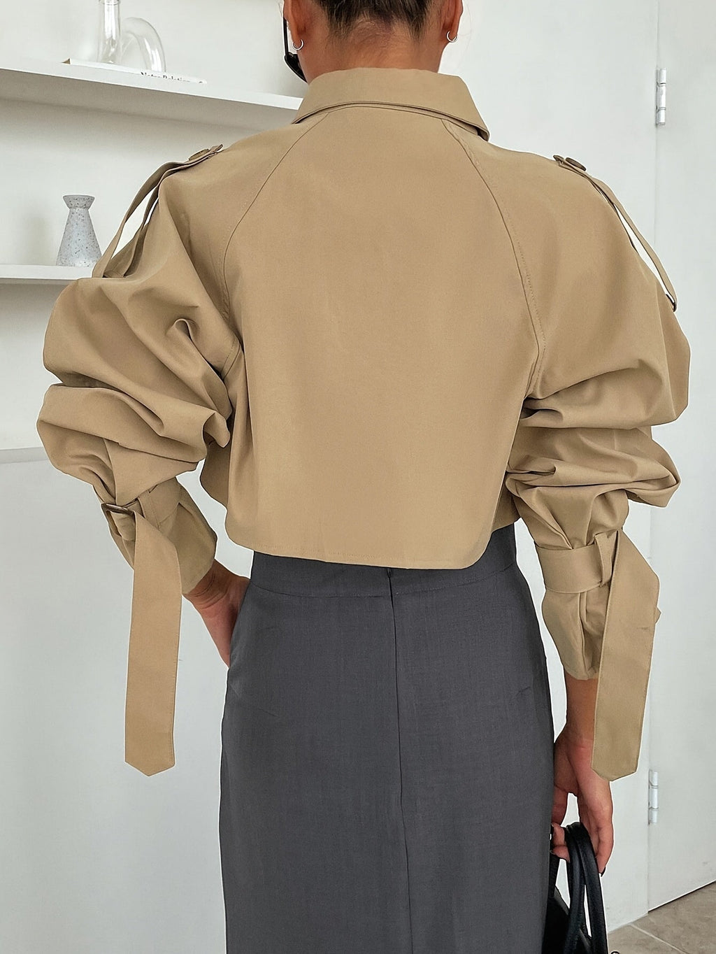 Davellia | Women’s Cropped Button-Up Trench Jacket