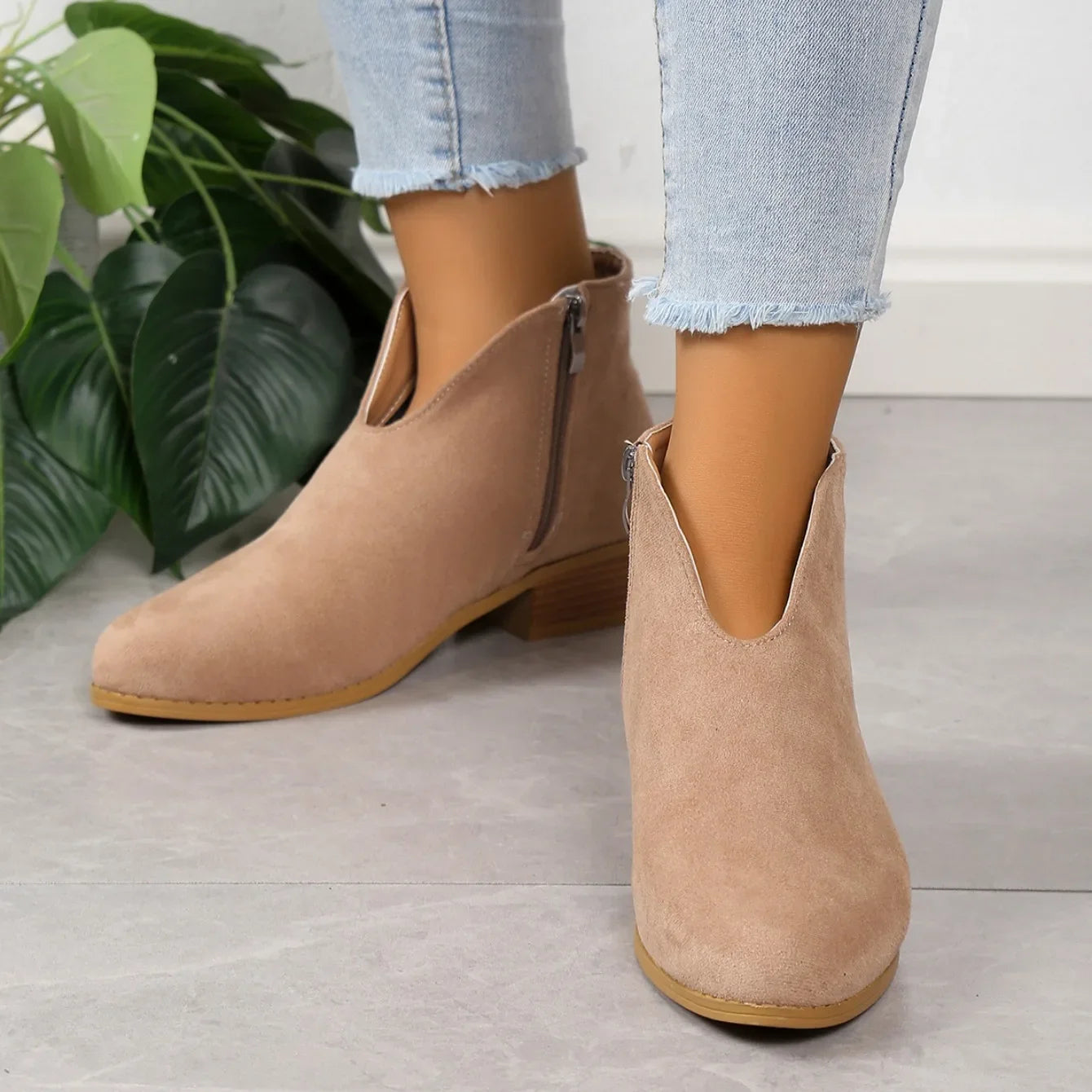 Davellia | Women’s Leopard Print Ankle Boots with Zipper