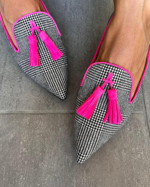 Davellia | Pointed Loafer With Fluo Fringes