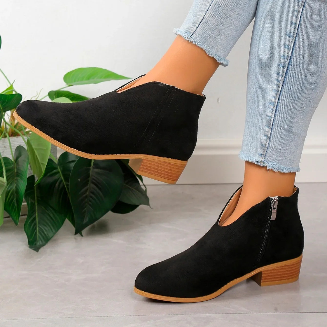 Davellia | Women’s Leopard Print Ankle Boots with Zipper