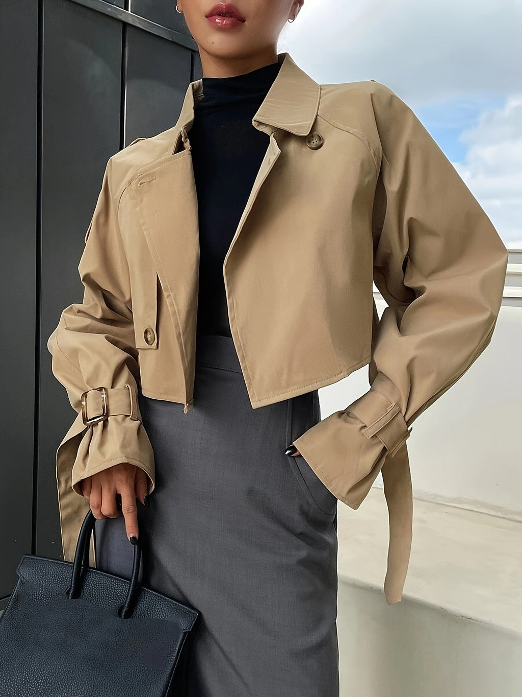 Davellia | Women’s Cropped Button-Up Trench Jacket