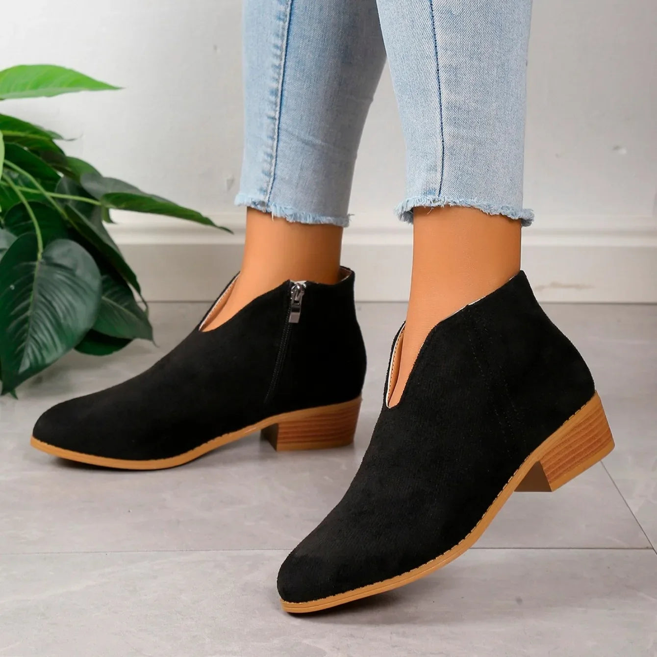 Davellia | Women’s Leopard Print Ankle Boots with Zipper