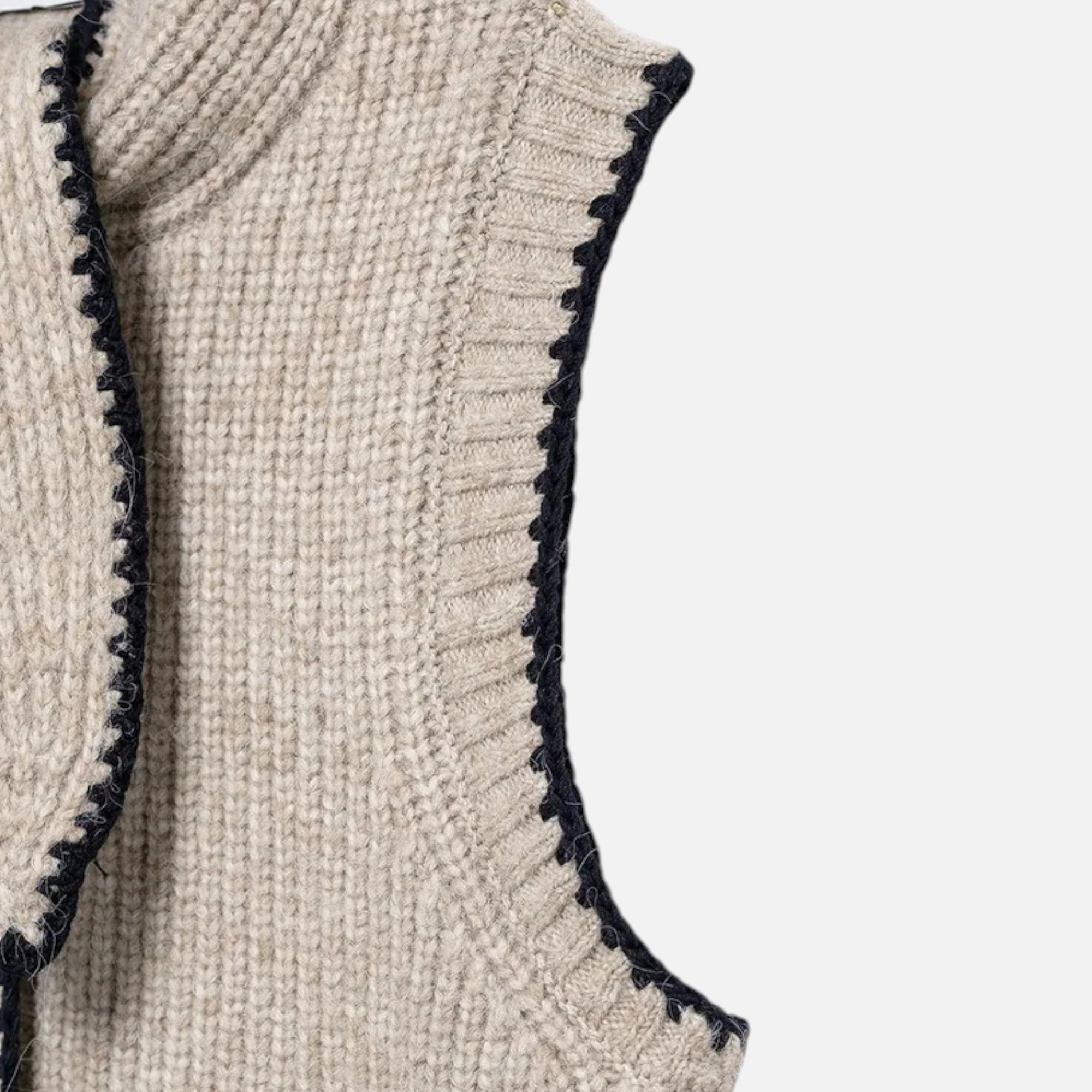 Davellia | Women's Timeless Knitted Vest