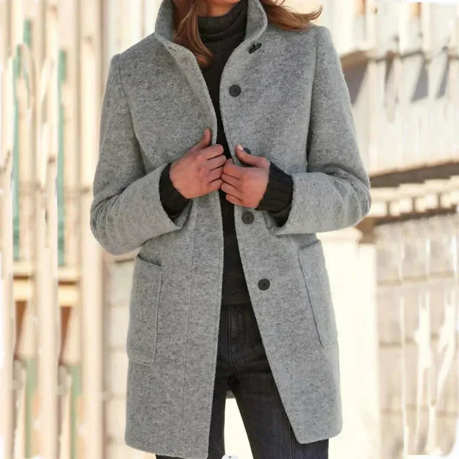 Davellia | Sleek Windbreaker Coat