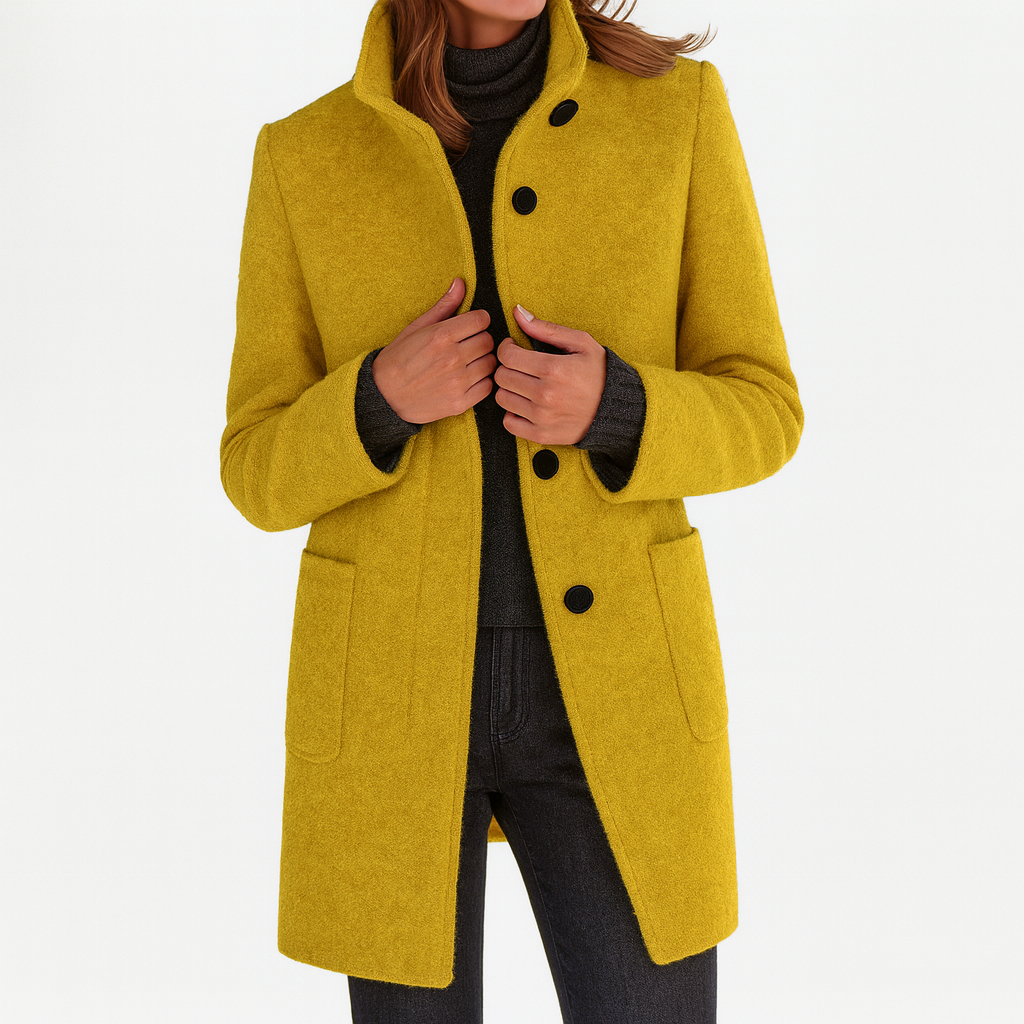 Davellia | The High-Collar Coat
