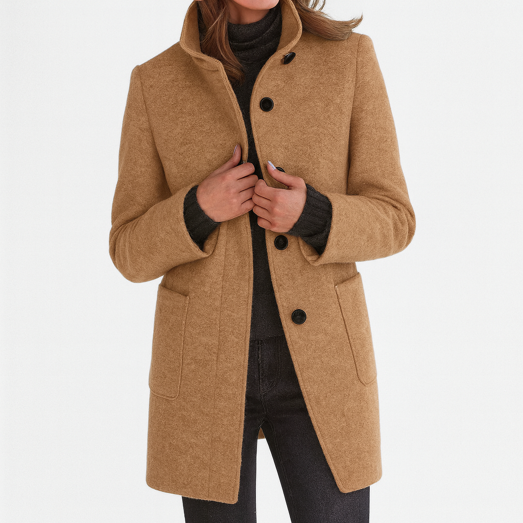 Davellia | The High-Collar Coat