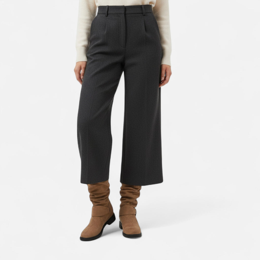 Davellia | Women’s Knee-High Boots – Buckle Belt Elegance