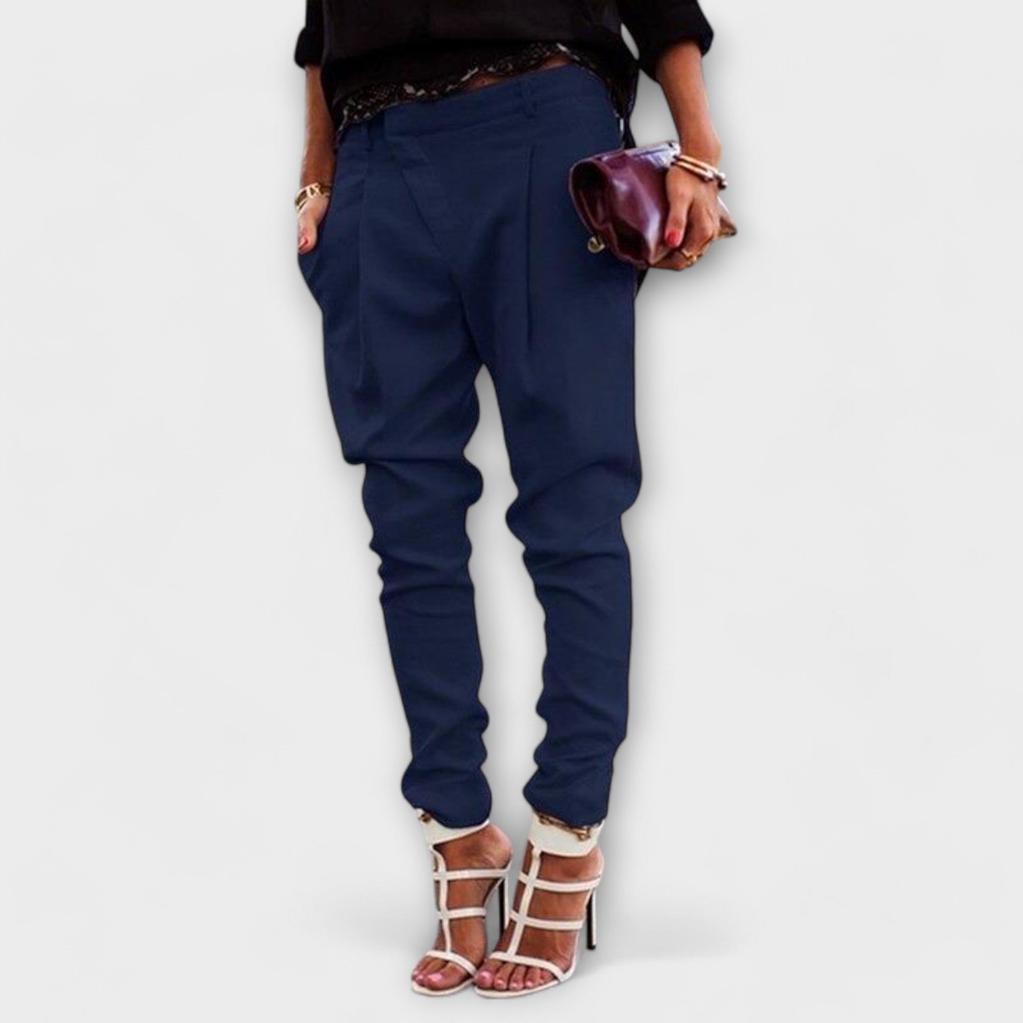 Davellia | Women’s Pleated Tapered Pants