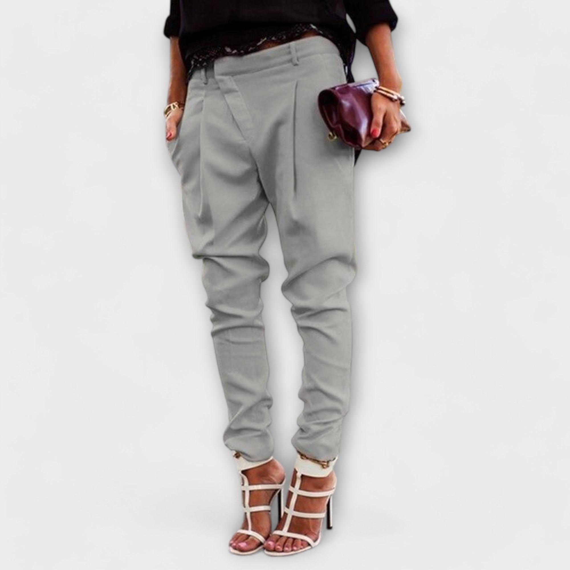 Davellia | Women’s Pleated Tapered Pants