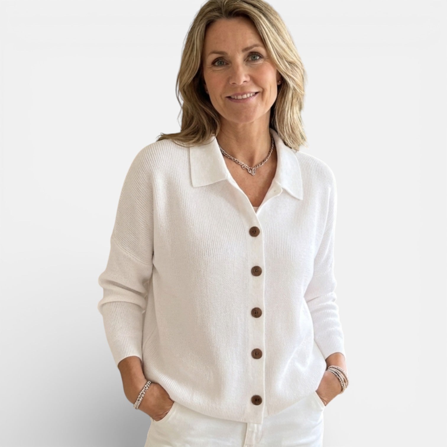 Davellia | Elegant Blouse