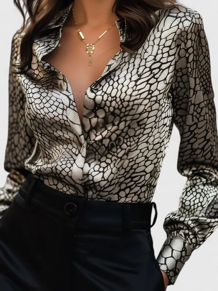 Davellia | Elegant Leopard Printed Blouse