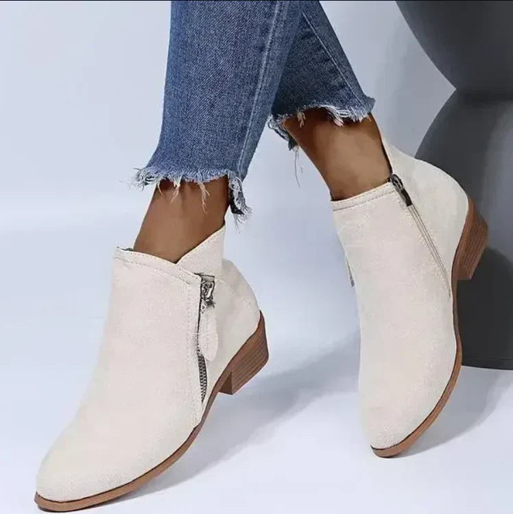 Davellia | Women’s Stylish Zip Heel Boots
