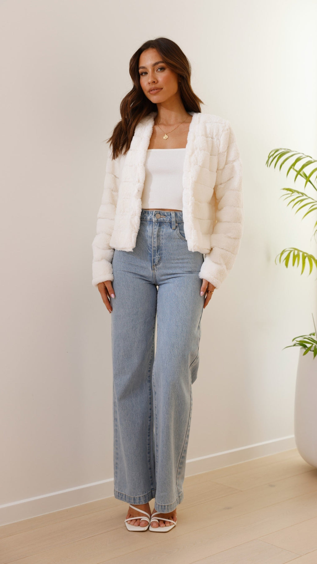 Davellia | Women’s Chic Faux Fur Evening Jacket