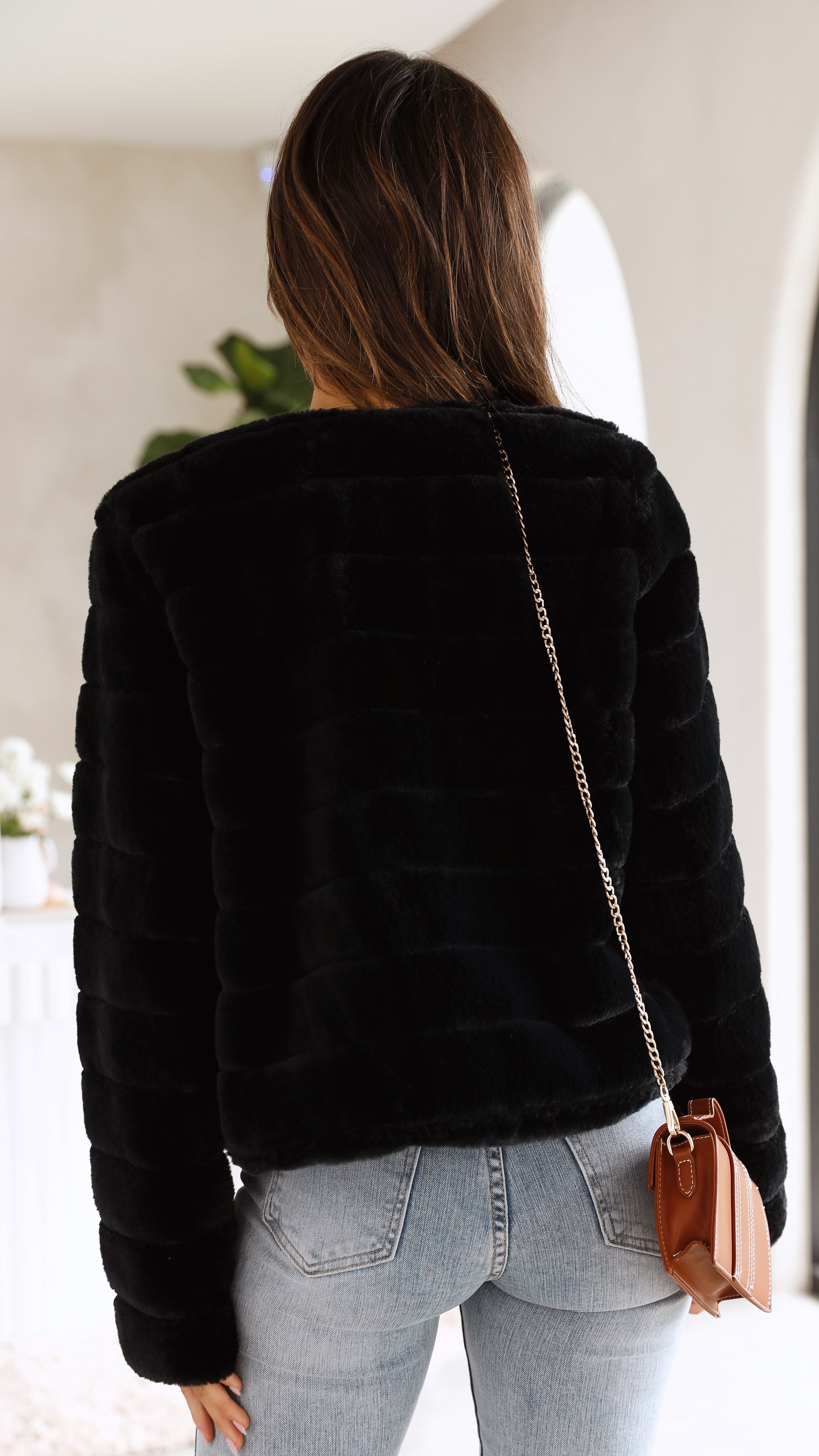 Davellia | Women’s Chic Faux Fur Evening Jacket