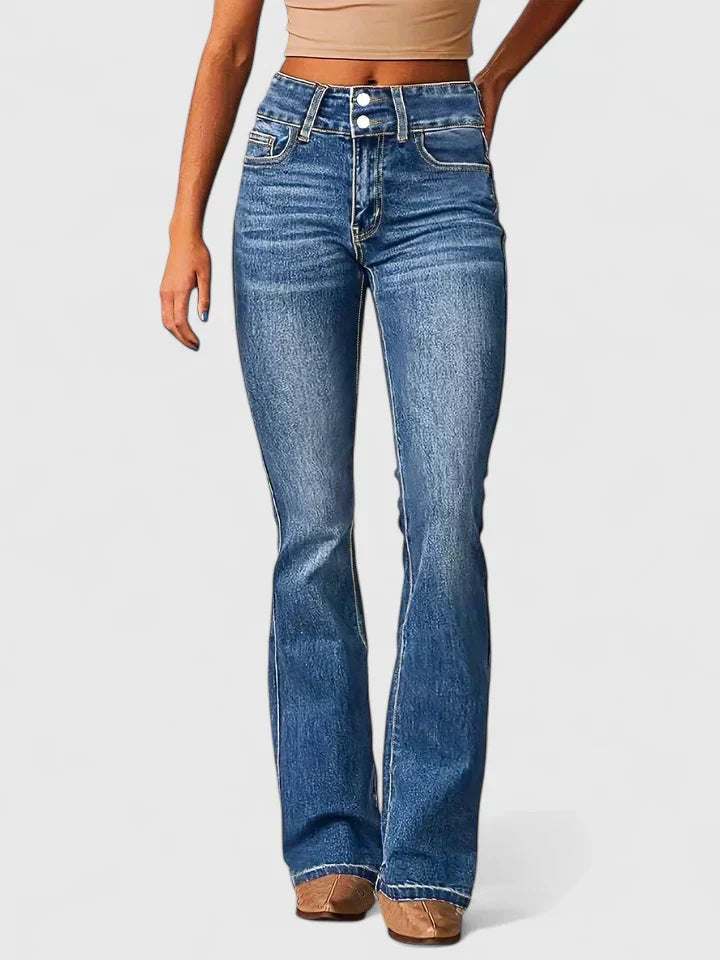 Davellia | Women’s Minimal Straight Fit Jeans