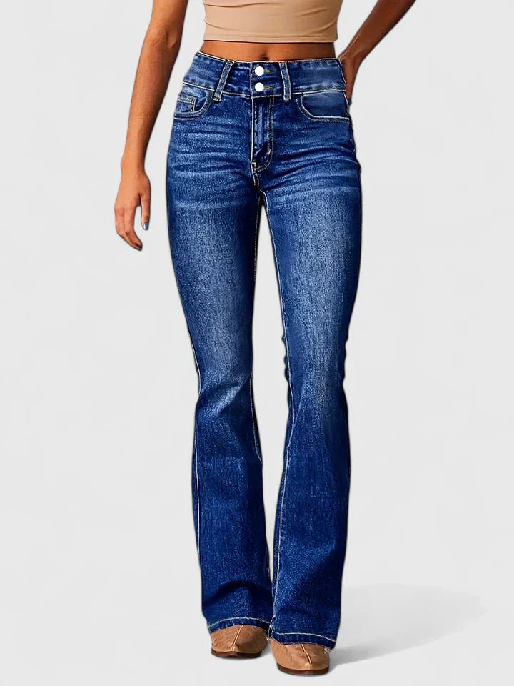 Davellia | Women’s Minimal Straight Fit Jeans