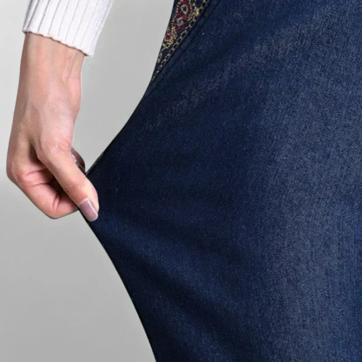 Davellia | Women’s Sleek Tailored Pants