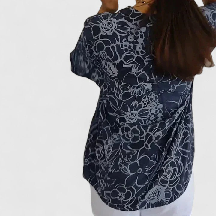 Davellia | Sophisticated Blouse