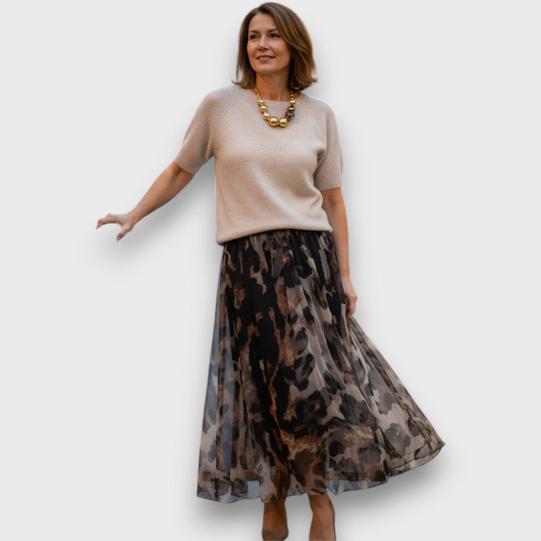 Davellia | Sweater & Skirt Set With  Leopard Print