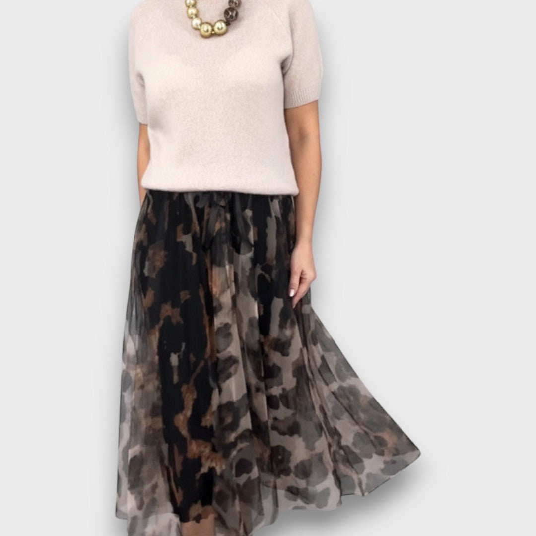 Davellia | Sweater & Skirt Set With  Leopard Print